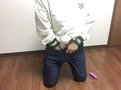 Masturbation Fueled by Jeans